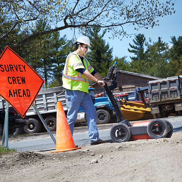 GSSI-400-mhz-with-MODEL-65X-SURVEY-CART